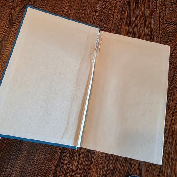 Vintage "Gone With The Wind" 1954 Edition Margaret Mitchell Hard cover book - Picture 5 of 7